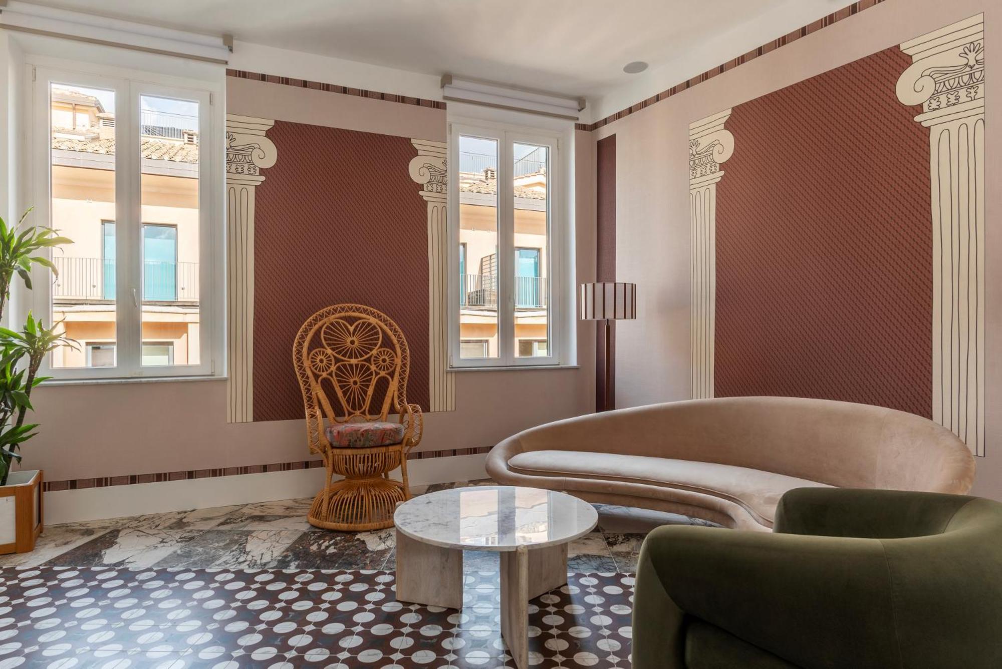 Apartment Alma At Colosseum Luxury Overlooking Colosseo